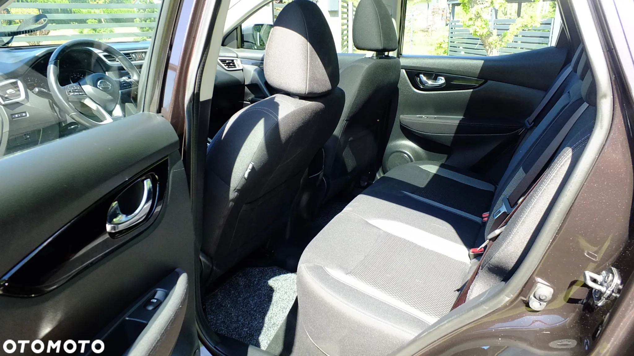 Nissan Qashqai 1.3 DIG-T N-Connecta - 17