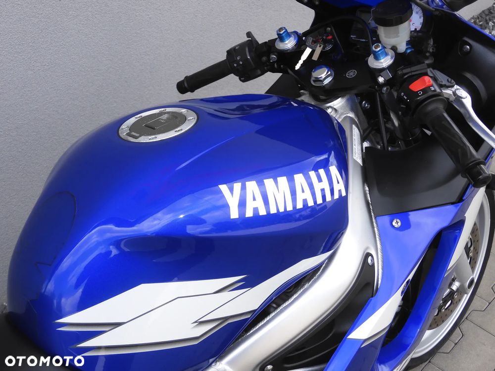 Yamaha R6 - 9