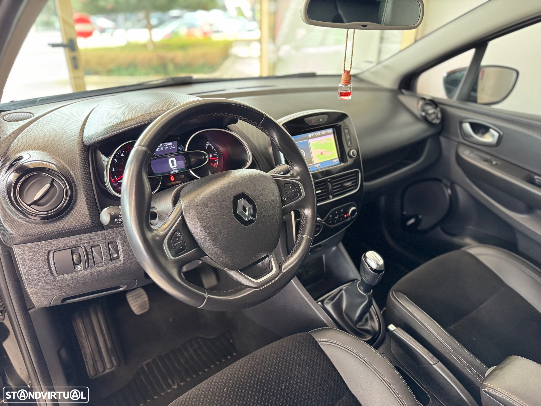 Renault Clio (Energy) dCi 90 Bose Edition - 7