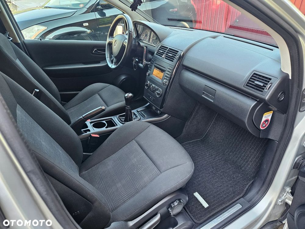 Mercedes-Benz Klasa A 160 Elegance - 11