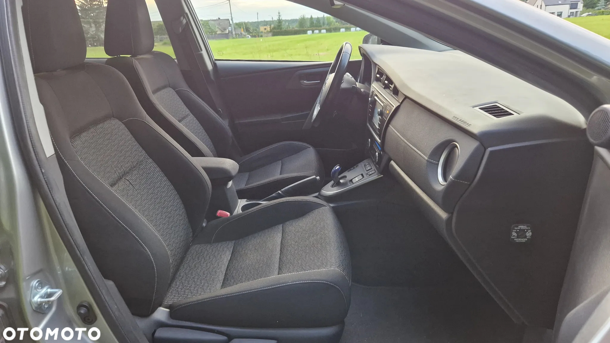 Toyota Auris 1.8 VVT-i Hybrid Automatik Executive - 10
