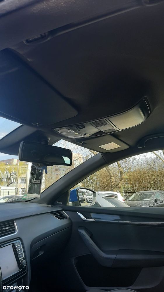 Skoda Octavia 2.0 TDI RS - 29