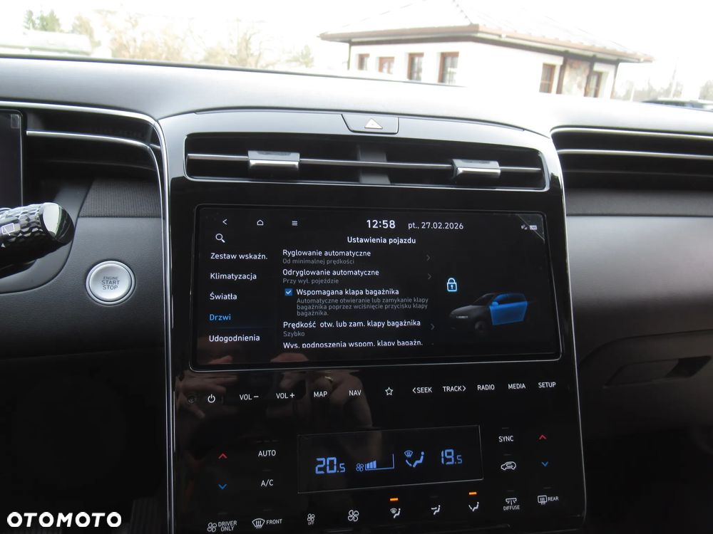 Hyundai Tucson 1.6 T-GDi HEV Executive 2WD - 26