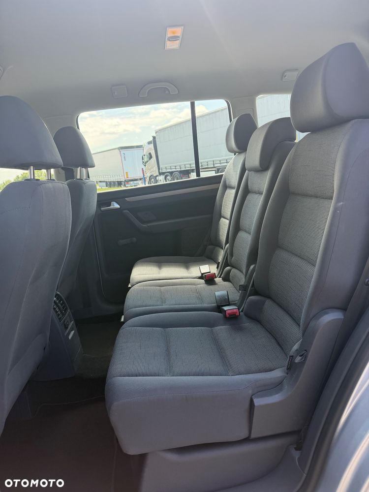 Volkswagen Touran 1.9 TDI DPF Blue Motion Trendline - 22