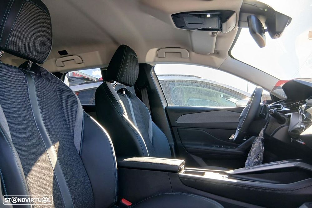 Peugeot 308 SW 1.6 Hybrid Allure e-EAT8 - 13