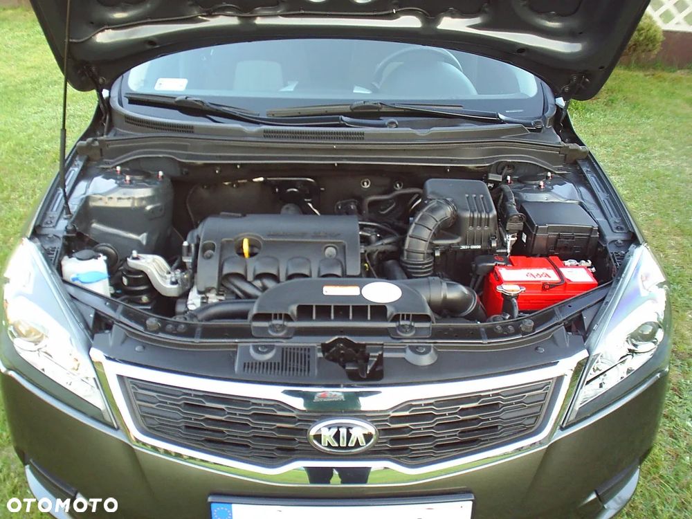 Kia Ceed 1.4 S Euro2012 - 8