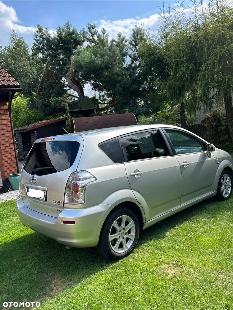 Toyota Corolla Verso 2.2 D-4D X + NAVI 7os - 9