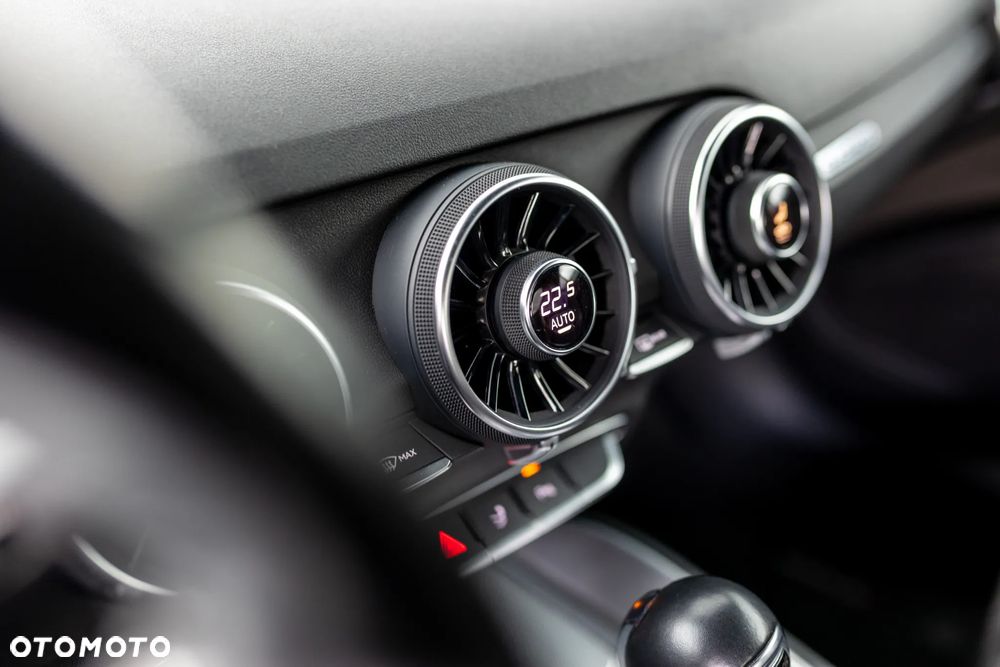 Audi TT Coupé - 20