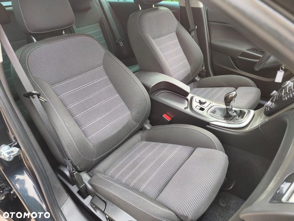 Opel Insignia 1.8 Cosmo - 36