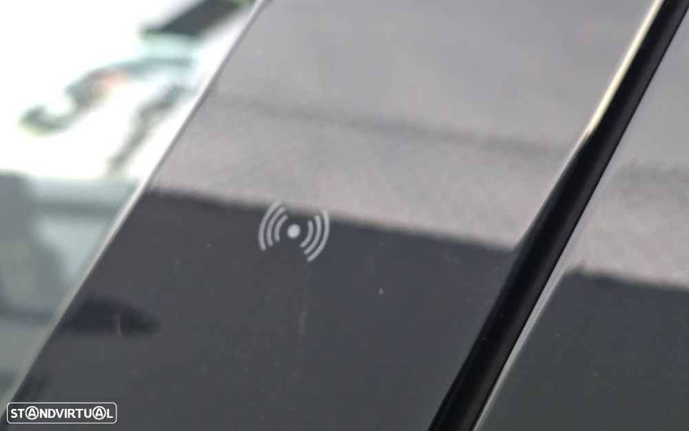 Volvo EX30 69 kWh Single Motor Extended Range Core - 24