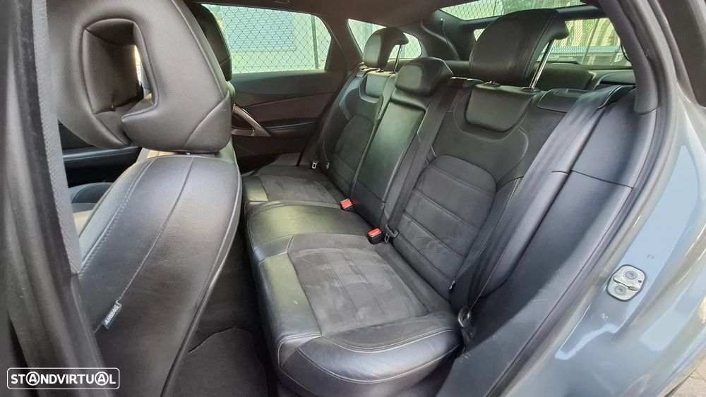 Citroën DS5 e-HDi 110 EGS6 SoChic - 26