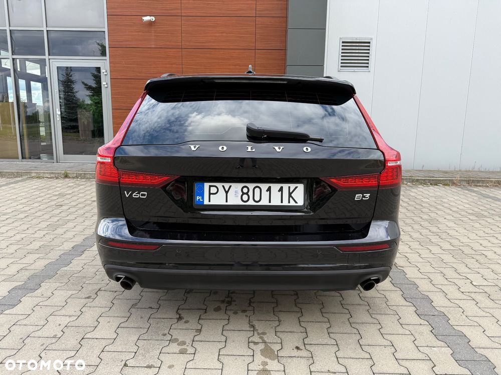 Volvo V60 B3 B DKG Momentum Pro - 11