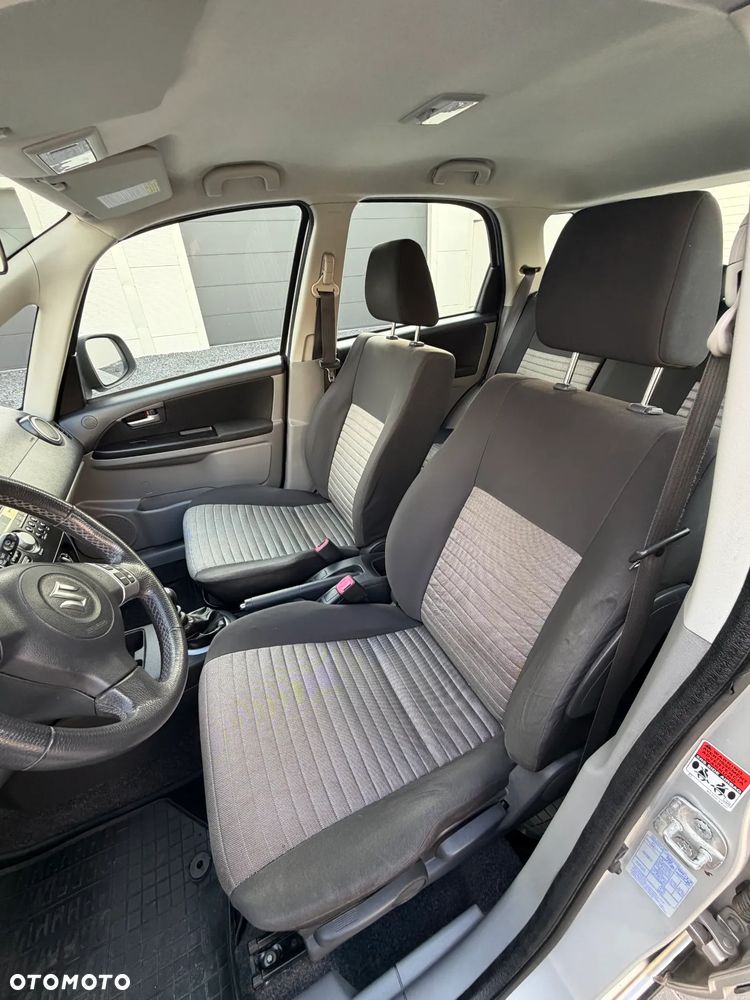 Suzuki SX4 2.0 DDiS 4x4 Comfort - 14