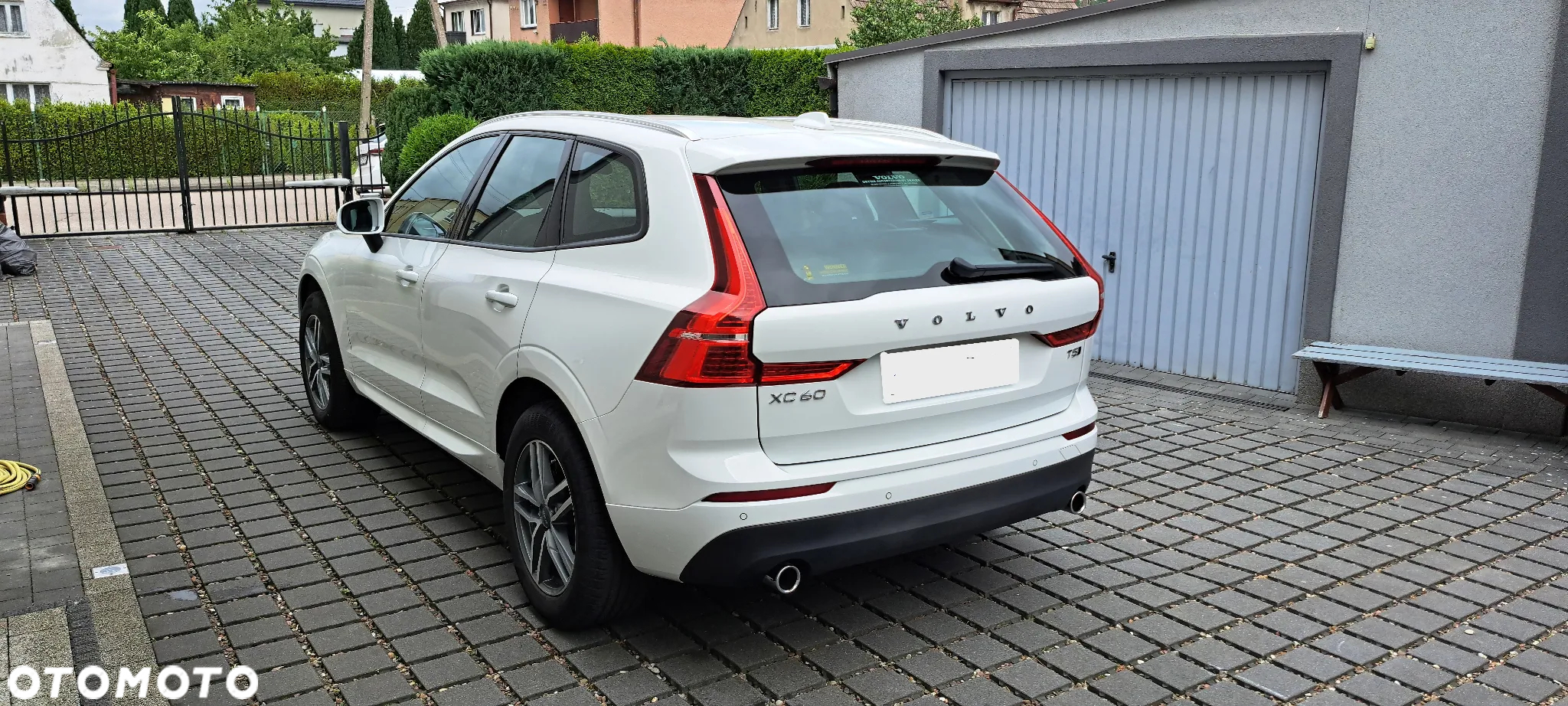 Volvo XC 60 T5 AWD Momentum - 4
