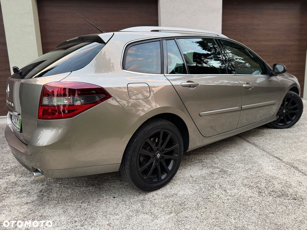 Renault Laguna 2.0 dCi Initiale - 11