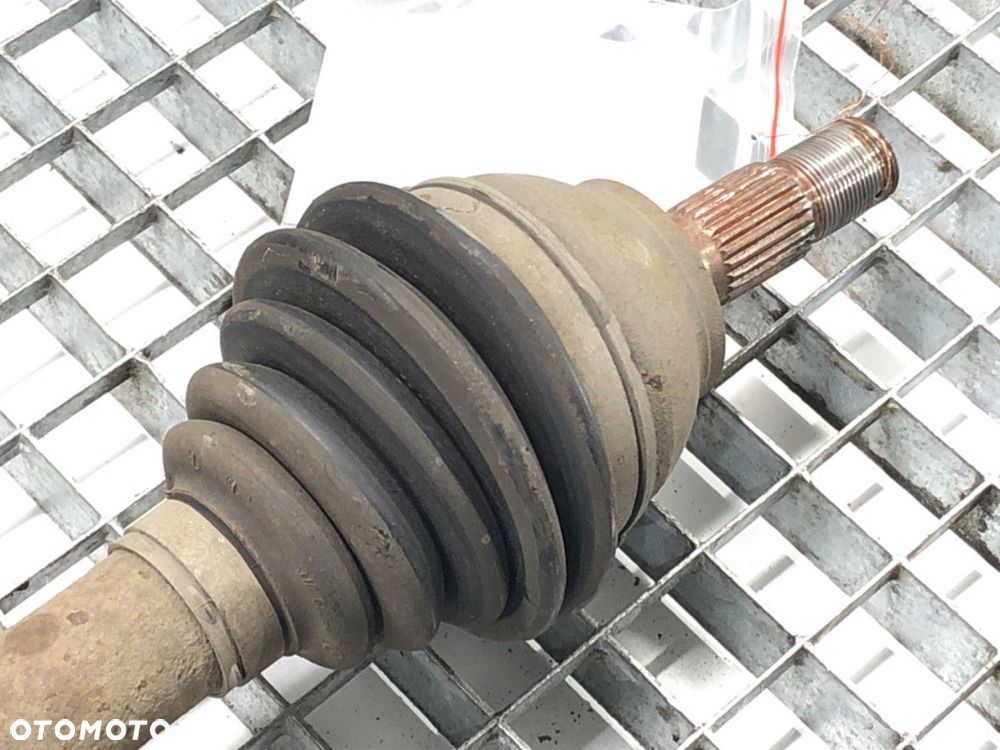 PÓŁOŚ LEWY PRZÓD  PEUGEOT 5008 (0U_, 0E_) 2009 - 2017 1.6 16V 115 kW [156 KM] benzyna 2009 - - 2