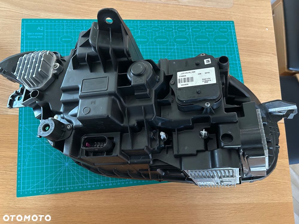 Reflektor lampa lewy przód Volvo XC 90 - 4