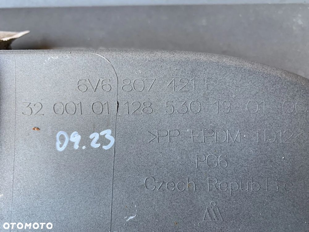 Skoda Fabia 3 III hb FL 17r Zderzak przod przedni Lift 2017 hatchback - 7