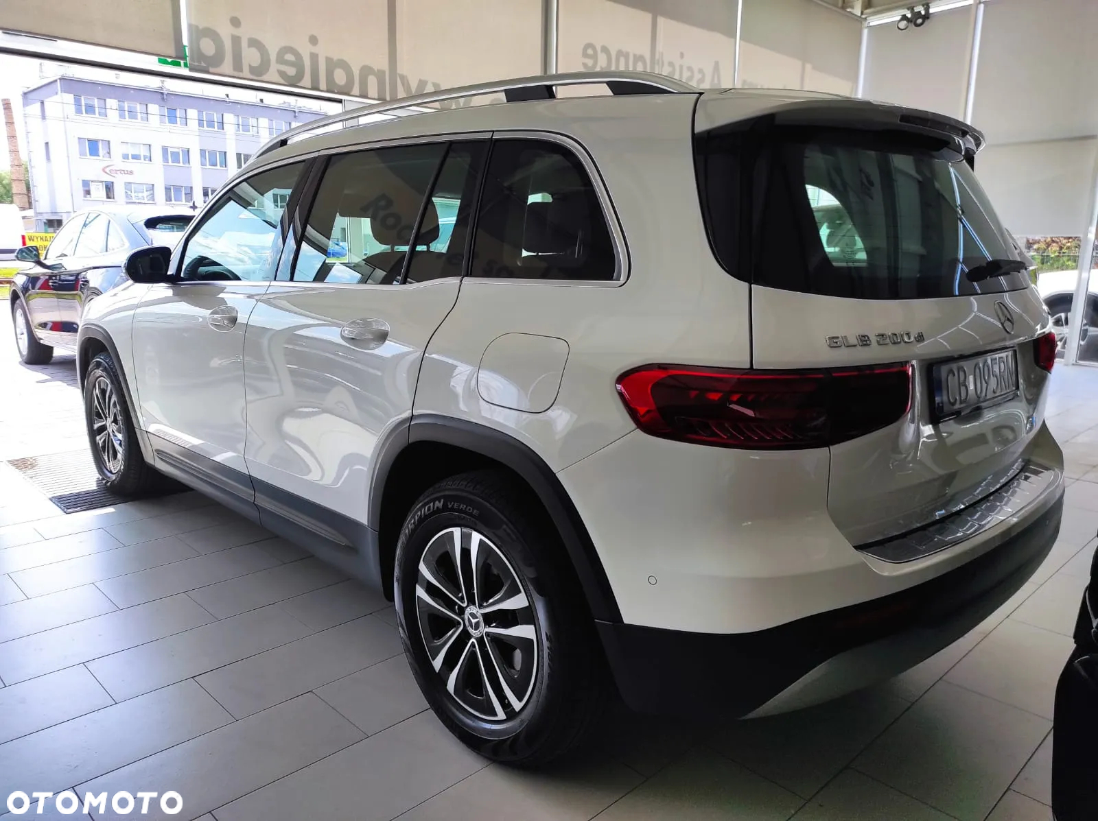 Mercedes-Benz GLB ver-200-d-4--matic-8g--dct - 5