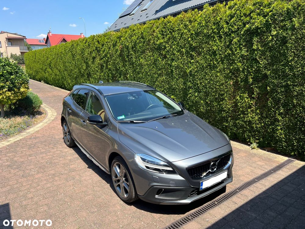 Volvo V40 T3 Drive-E Momentum - 1