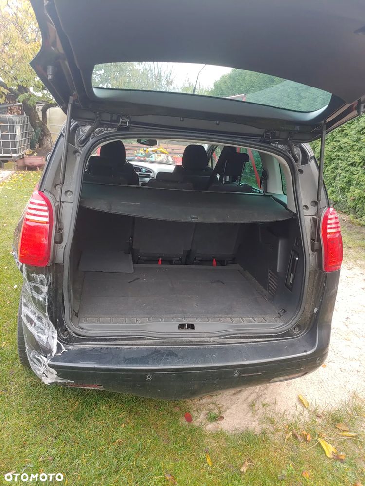 Peugeot 5008 1.6 THP Premium - 16