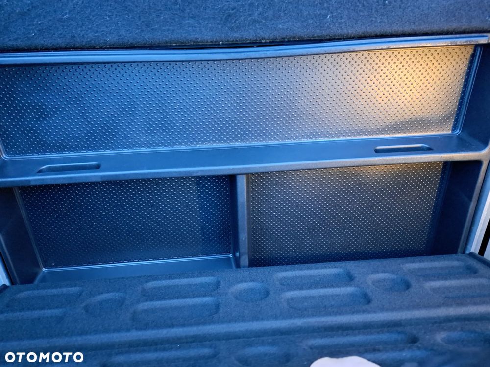 Kia Ceed 1.6 GDI XL DCT - 22