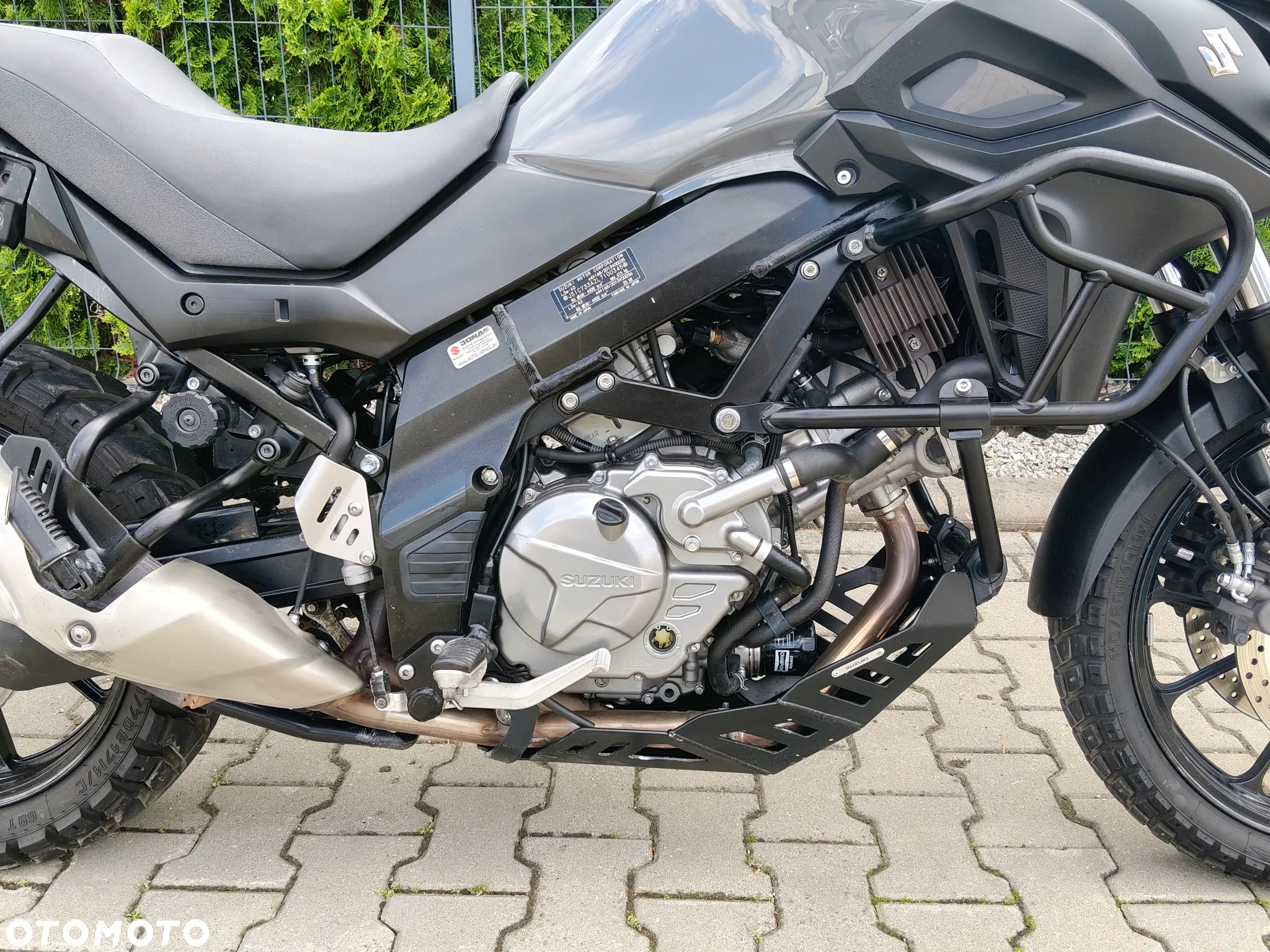 Suzuki V-STROM - 7