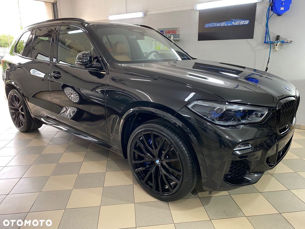 BMW X5 M M50i - 4