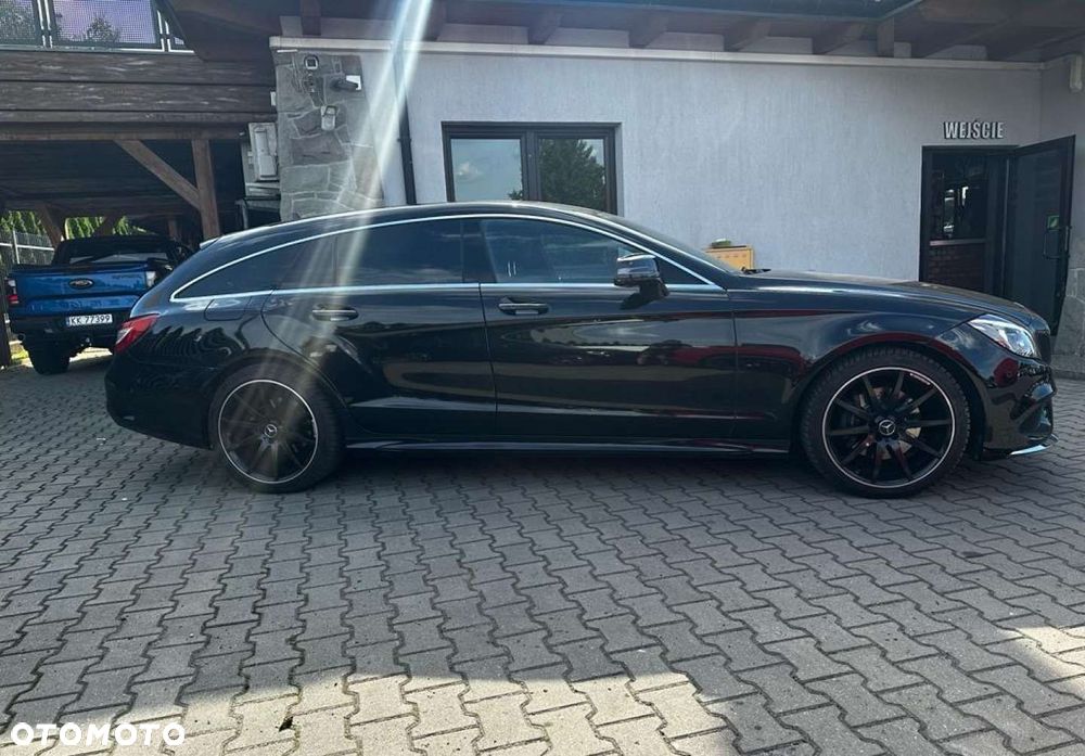 Mercedes-Benz CLS - 4