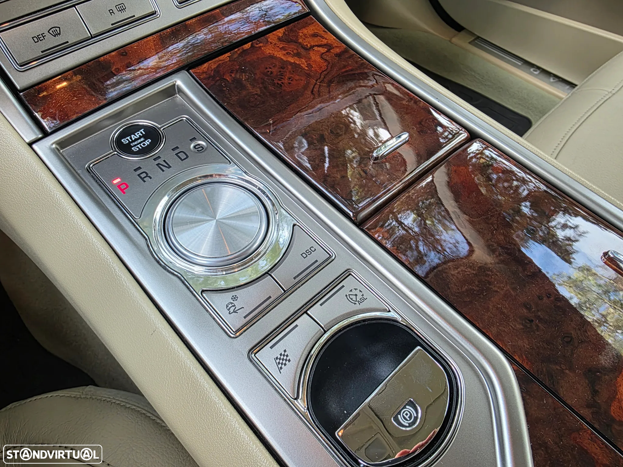 Jaguar XF 3.0 D V6 Luxury - 10