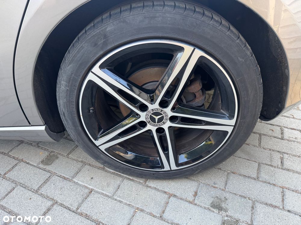 Mercedes-Benz Klasa A 180 d 7G-DCT Edition 19 - 13