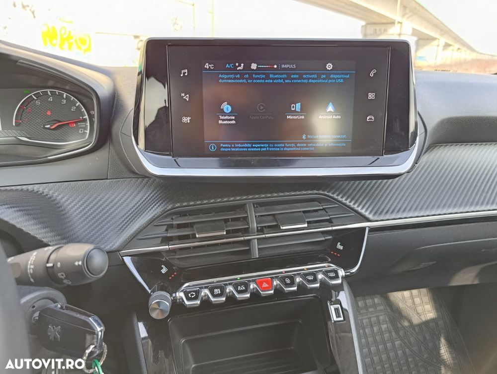 Peugeot 208 1.2 L PureTech STT EAT8 Active Pack - 19