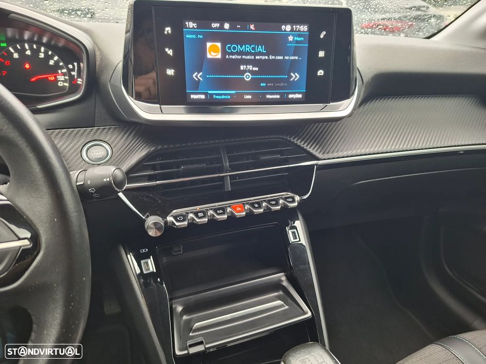 Peugeot 208 - 29