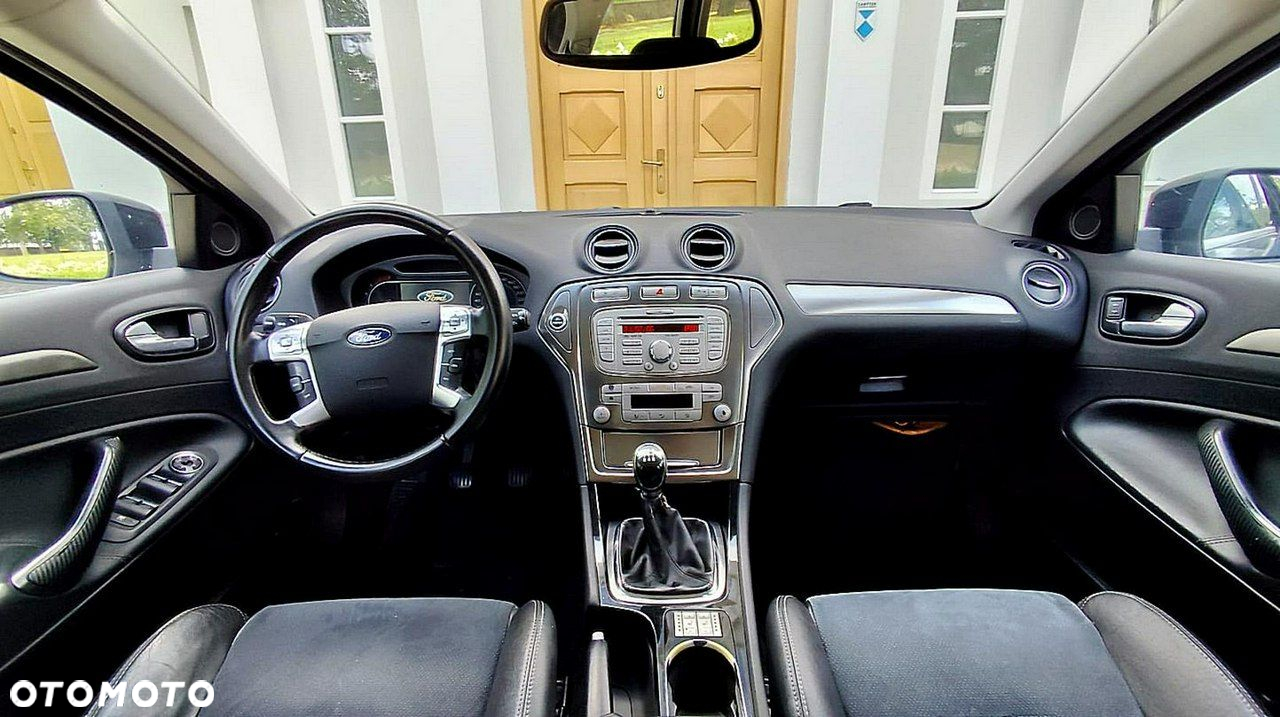 Ford Mondeo - 13