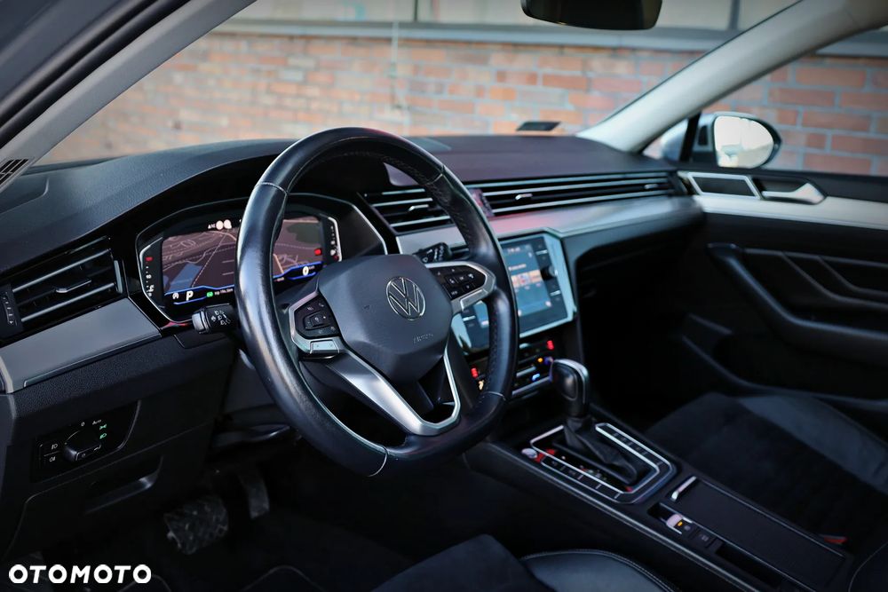 Volkswagen Passat 2.0 TSI Elegance DSG - 21