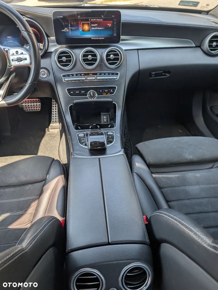 Mercedes-Benz Klasa C 200 4-Matic 9G-TRONIC - 28