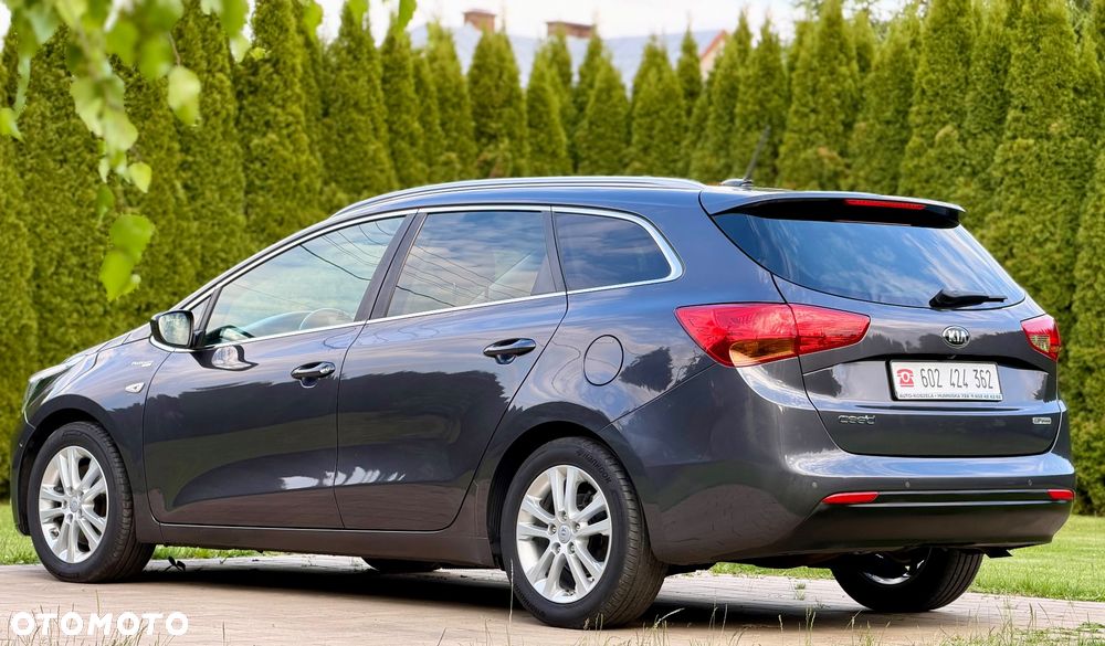 Kia Ceed 1.6 CRDi 128 ISG Platinum Edition - 19