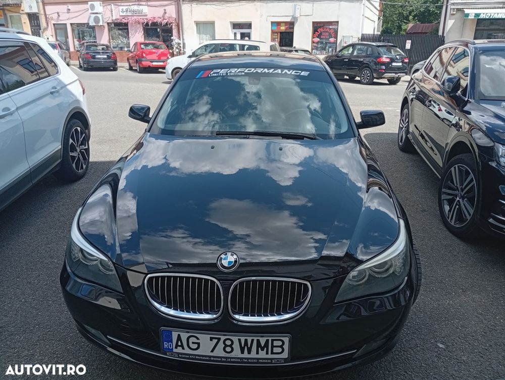 BMW Seria 5 525d Aut. - 9