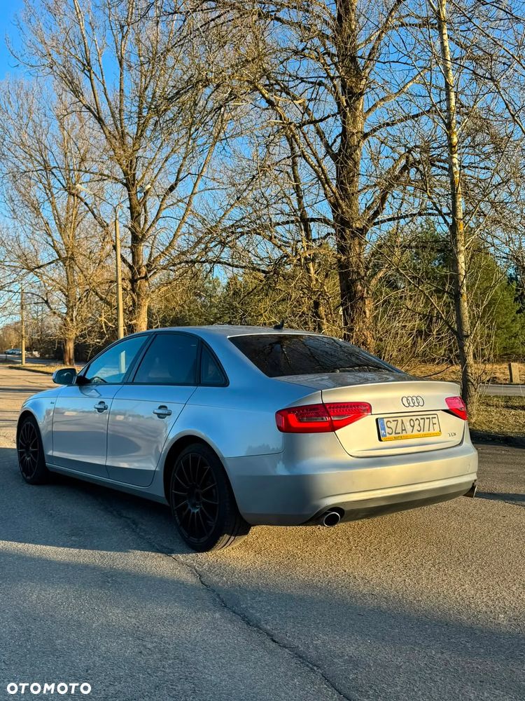 Audi A4 Limousine - 3