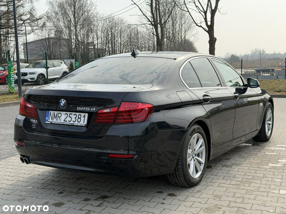 BMW Seria 5 525d Sport-Aut - 11
