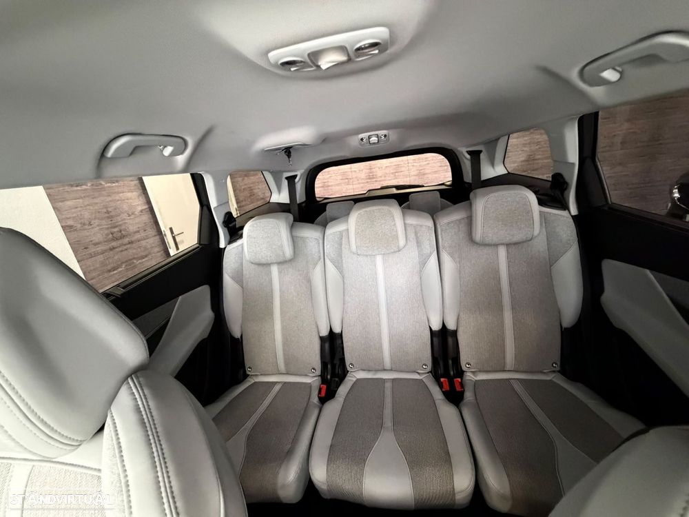 Peugeot 5008 1.2 PureTech Allure EAT8 - 29