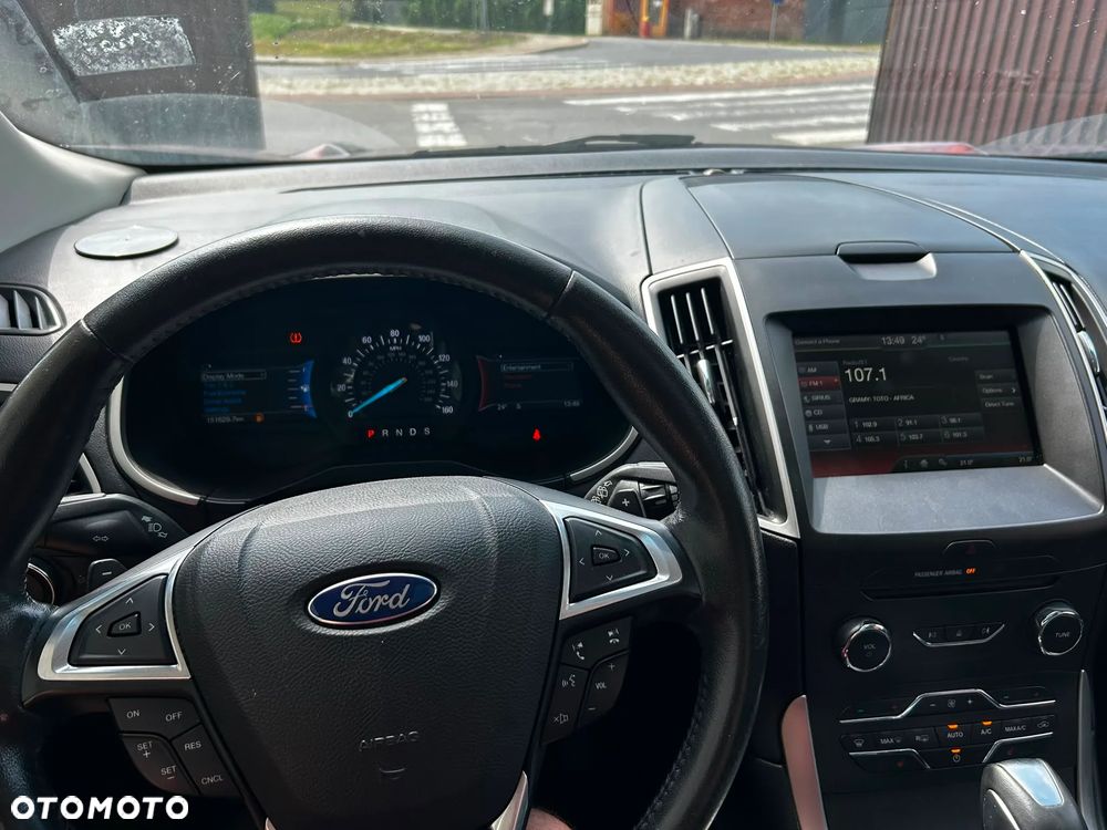 Ford Edge - 19