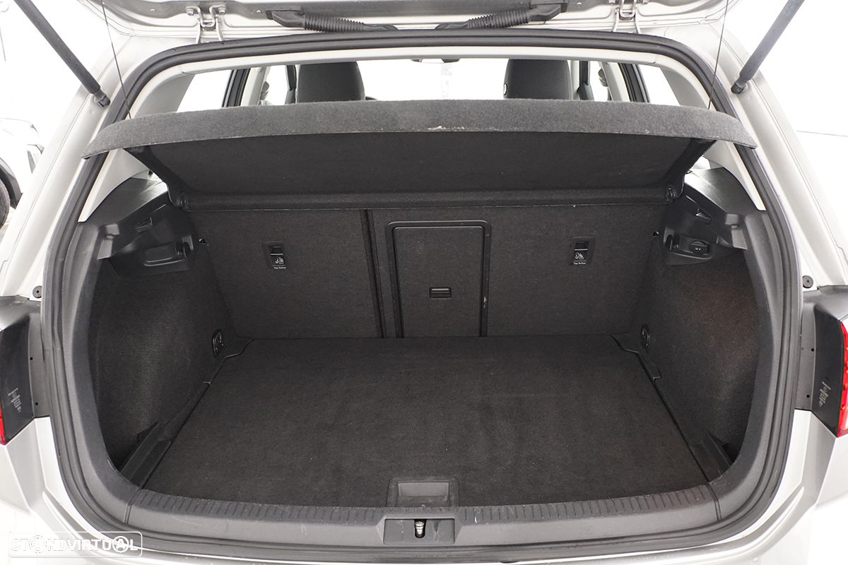 VW Golf 1.0 TSI Confortline - 22