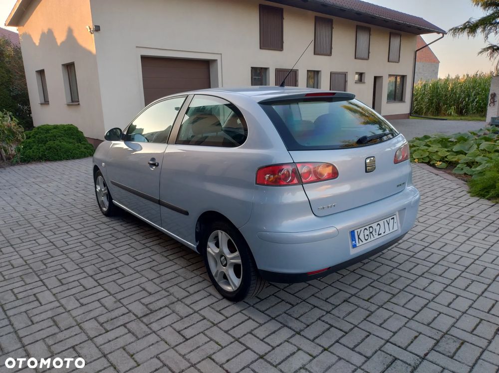 Seat Ibiza 1.4 16V Stylance - 4