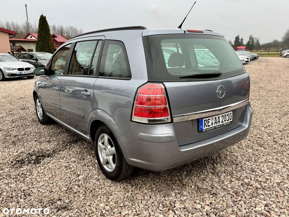 Opel Zafira - 4