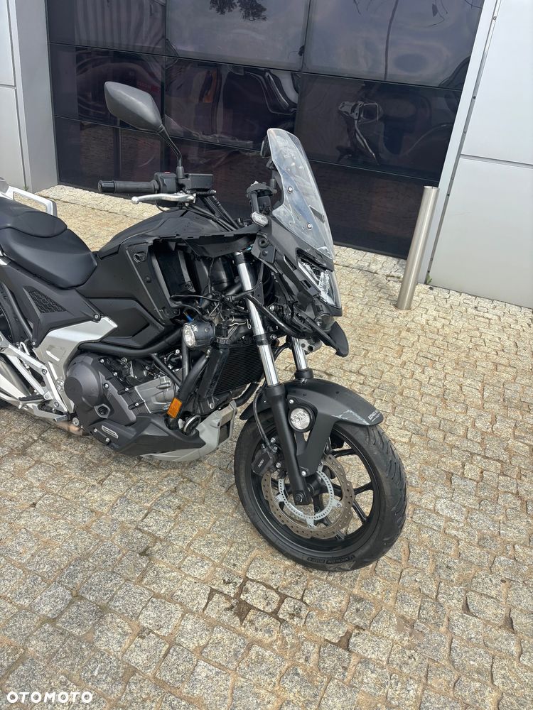 Honda NC - 8