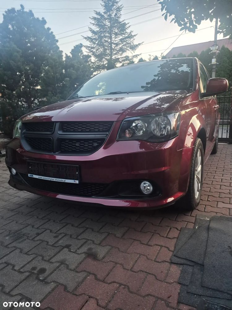 Dodge Grand Caravan 3.6 R/T - 8