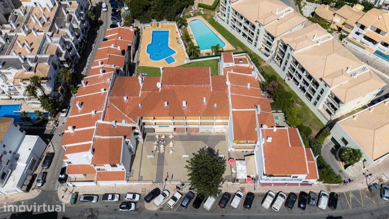 T1 em Albufeira com Lugar de estacionamento, condomínio com Piscina - Grande imagem: 2/32