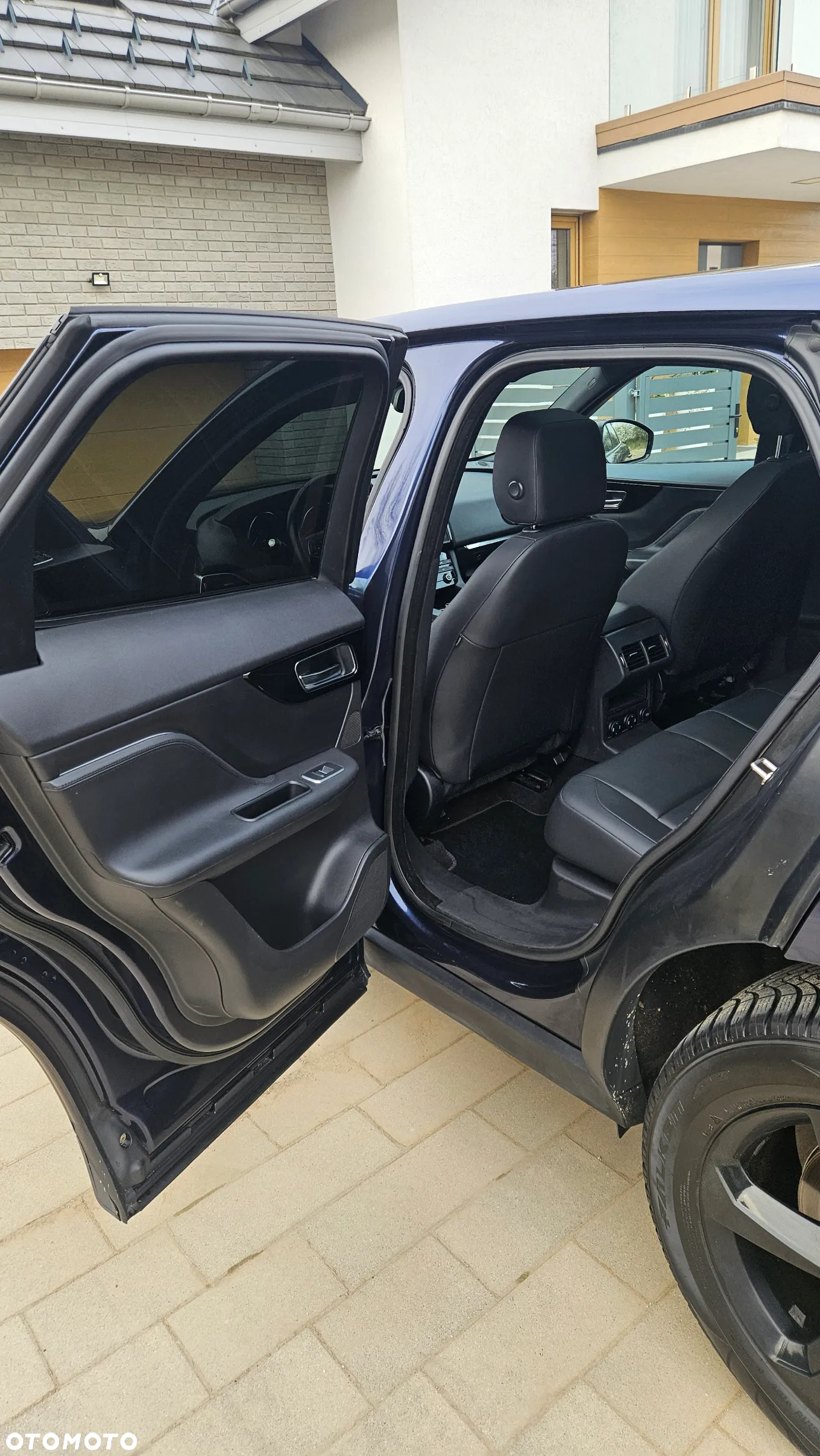 Jaguar F-Pace 3.0 V6 AWD Portfolio - 17