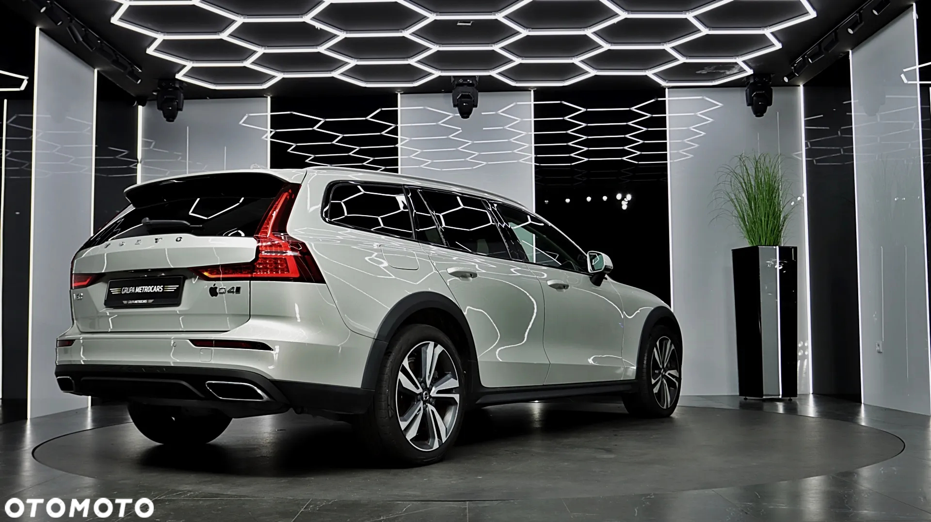 Volvo V60 Cross Country Pro D4 AWD - 9